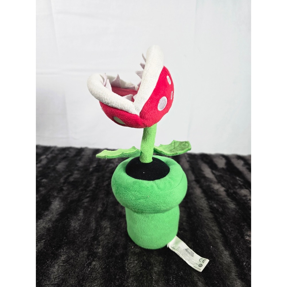 Nintendo Super Mario Piranha Plant Plush Toy San-Ei Warp Pipe Red Green 9 Inch